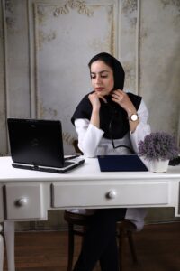 کارشناس مامایی